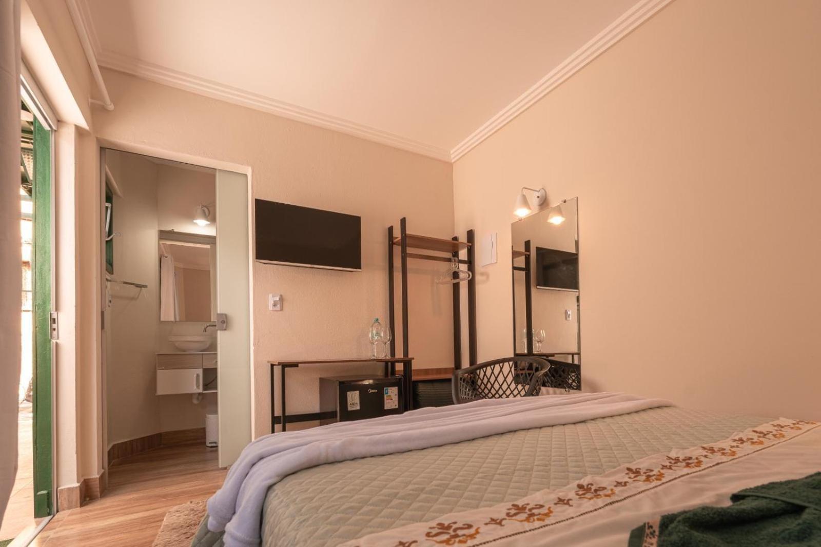 Villa Ida Acomodacoes, Suites Aconchegantes E Charmosas No Centro Serra Negra  Habitación foto